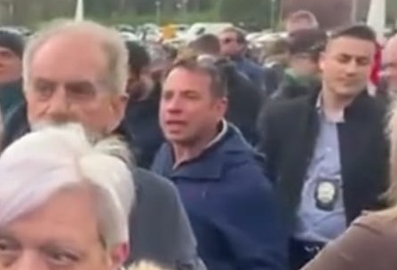 “Ridacci la Lega”: Dario Asnaghi contesta Salvini ai funerali di Umberto Bossi