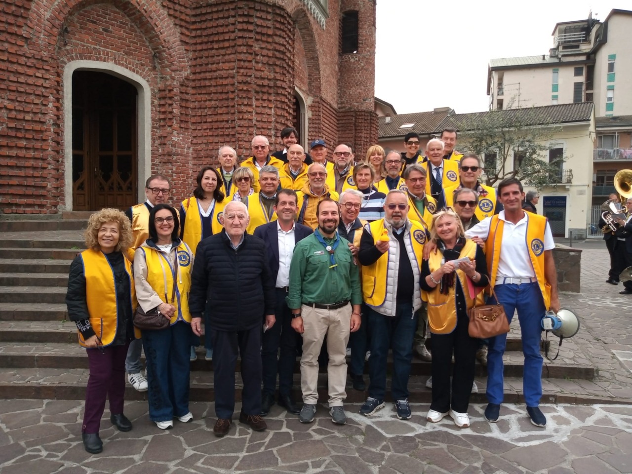 La Regata delle paperelle nel Seveso promuove la solidarietà