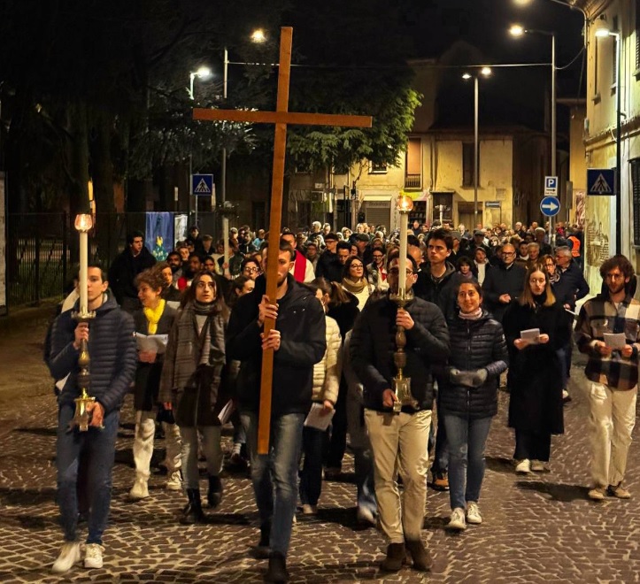 La Via Crucis nei luoghi colpiti dall’alluvione