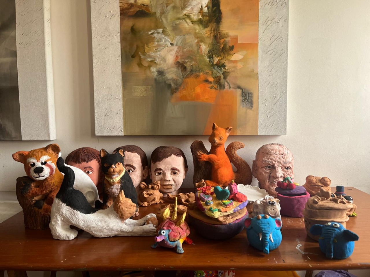 “Scolpiamo insieme”: opere in argilla dei più piccoli in esposizione
