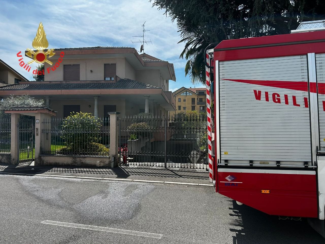 Incendio in una taverna a Seregno, intervento dei Vigili del Fuoco