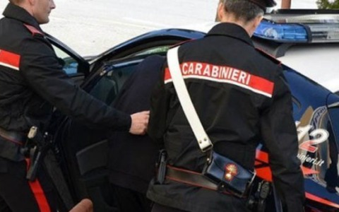 Tentativo di furto in un bar: arrestato un 32enne