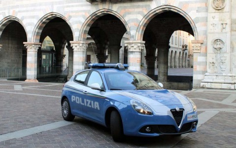 Tre ragazzi sorpresi con hashish sul tetto dell’ex teatro Politeama