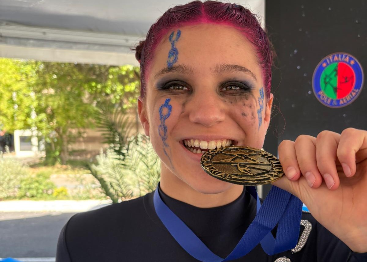Danza aerea: Angelica Villa, campionessa a soli 12 anni