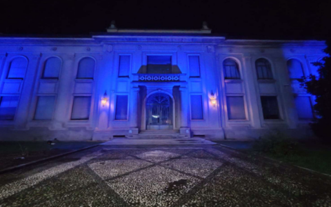 Meda si tinge di blu per sensibilizzare sulla Kand