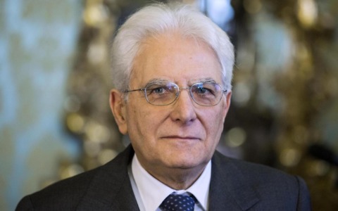 Sergio Mattarella partecipa alle celebrazioni per il 50° anniversario dell’incidente Icmesa