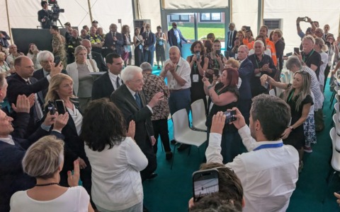 Seveso celebra il 50° anniversario del disastro dell’Icmesa con la visita del presidente Mattarella