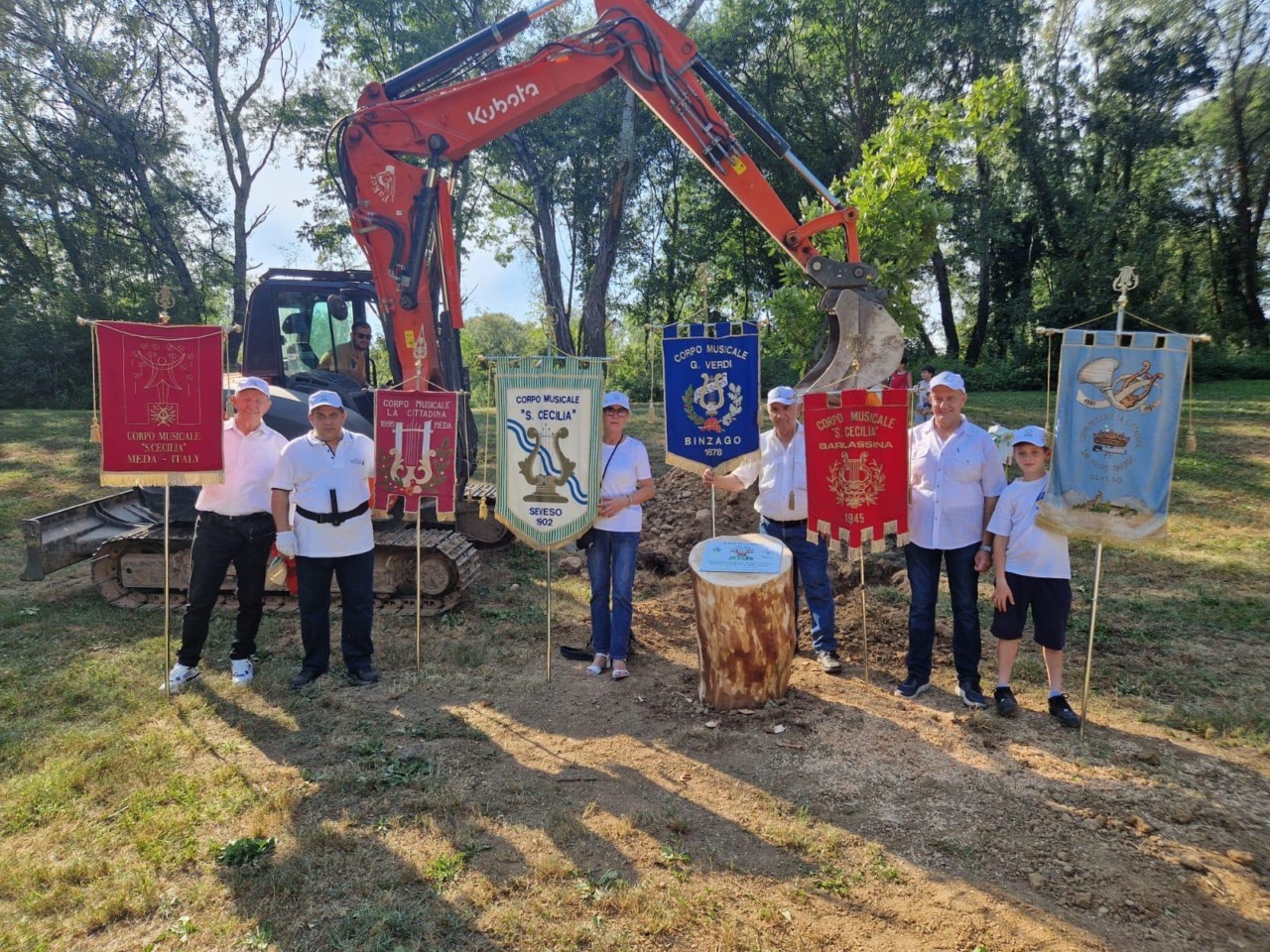 Un albero della musica piantato nel Bosco delle Querce: un simbolo di rinascita